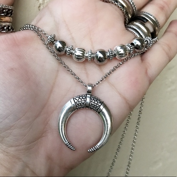 Double layer crecent moon horn silver necklace - Picture 5 of 10